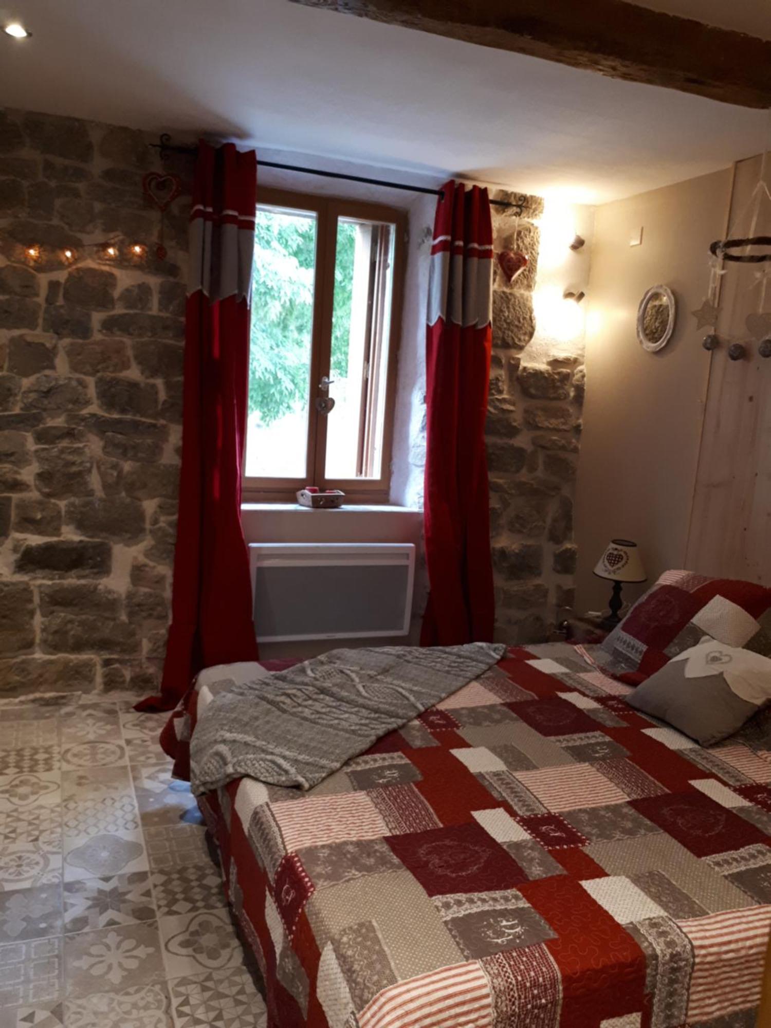 Chambres D Hotes Le Clos Des Vins D Anges Saint-Pierre-des-Champs ภายนอก รูปภาพ